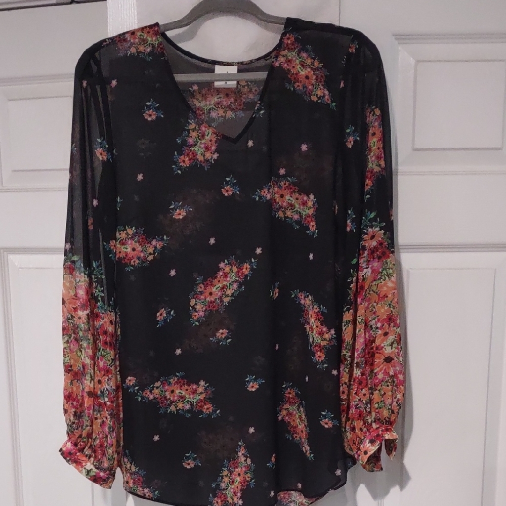 cabi 3594 Blooming Blouse beautiful black and floral sheer blouse Medium